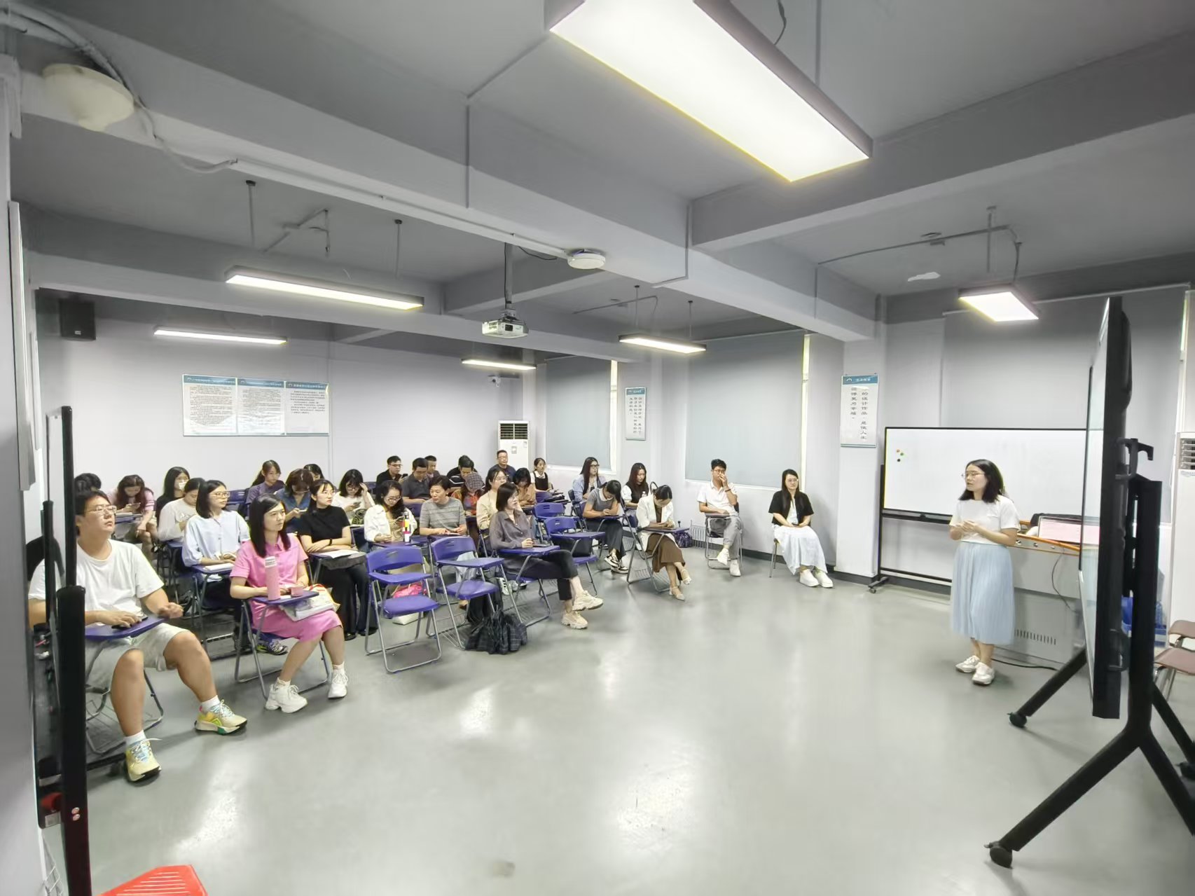 会议现场（四）.jpg