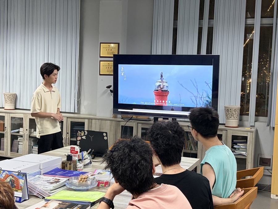 讲座现场（二）.jpg